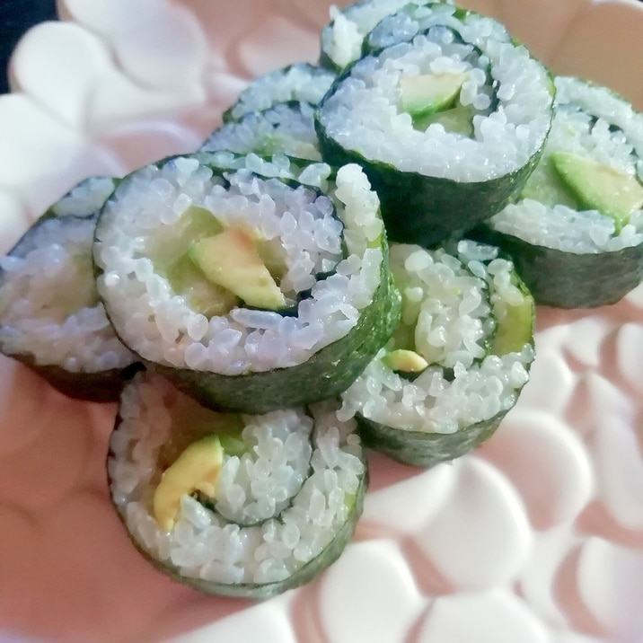 和食料理 セロリの漬物でアボカドロール レシピ 作り方 By 料理初心者のレシピです 楽天レシピ 和食料理 セロリの漬物でアボカドロール レシピ 作り方 By 料理初心者のレシピです 楽天レシピ